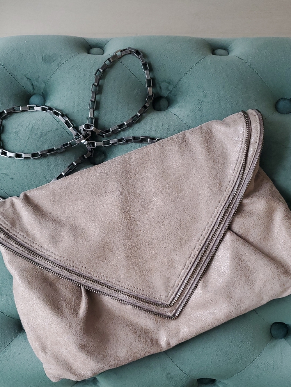 Matt & Nat-Vegan Suede Envelope Bag Incl.hand/shoulder-Gun Metal Crossbdy Straps